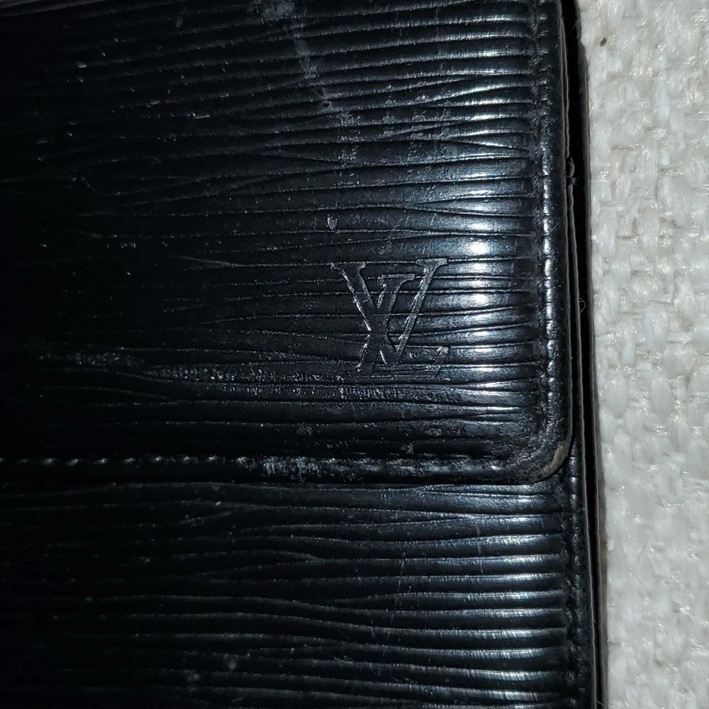 Louis Vuitton Epi Leather Sarah Long Wallet